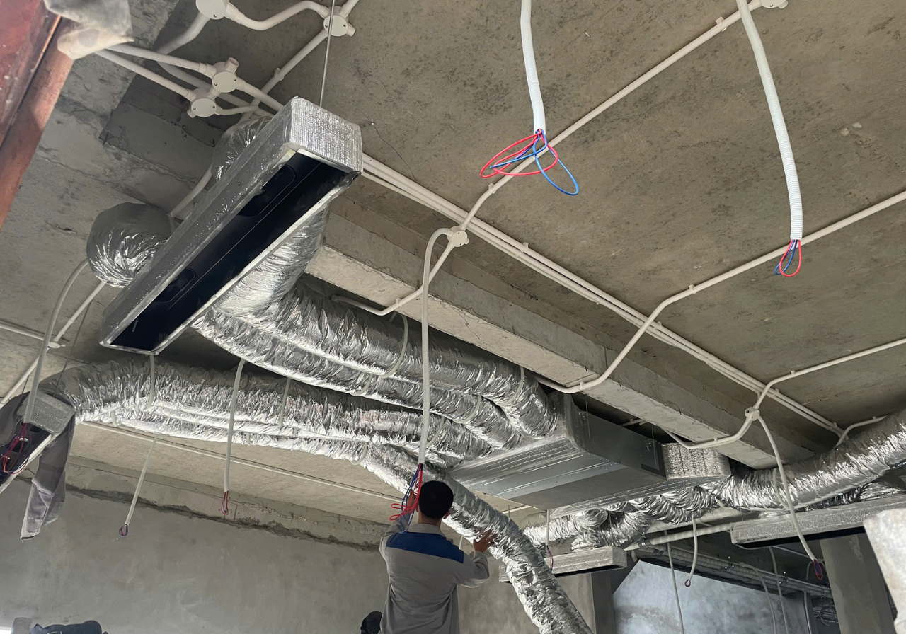 Hướng Dẫn Kỹ Thuật Lắp Đặt Điều Hòa Âm Trần Nối Ống Gió Chuẩn Xác